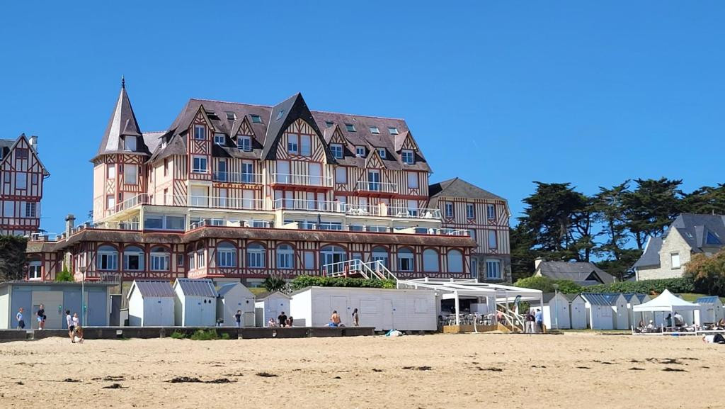 Photo de Ar-Vro Côté Plage - Magnifique Vue Mer